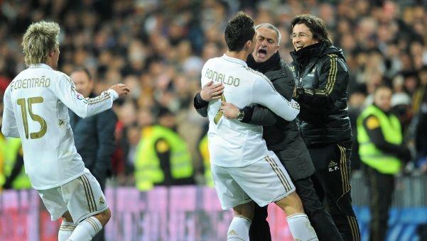 19岁5个月！马林成为巴黎近33年最年轻先发门将（19岁5个月，马林刷新巴黎近33年来最年轻首发门将纪录）