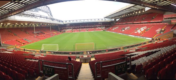 围绕着莱万与凯恩的转会传闻大家觉得拜仁会同意吗？（莱万与凯恩转会传闻四起，拜仁会同意放行吗？）