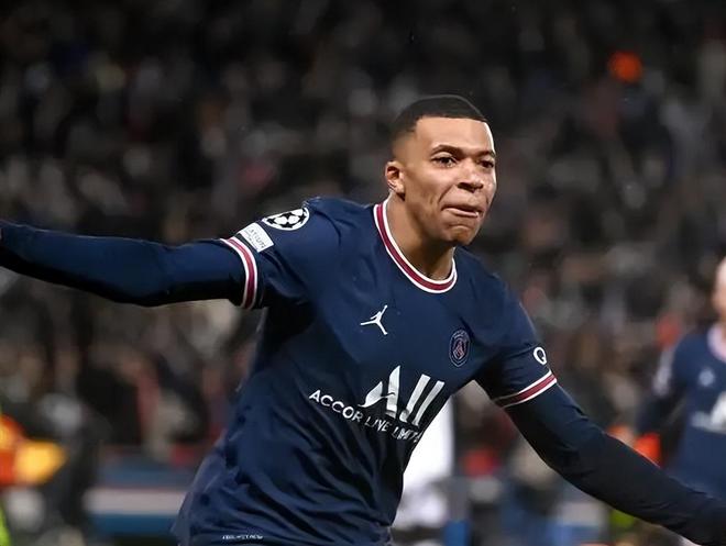 斯基拉：国米派球探考察卡利亚里20岁的右翼卫帕莱斯特拉（斯基拉报道：国米派球探赴卡利亚里考察20岁右翼卫帕莱斯特拉）