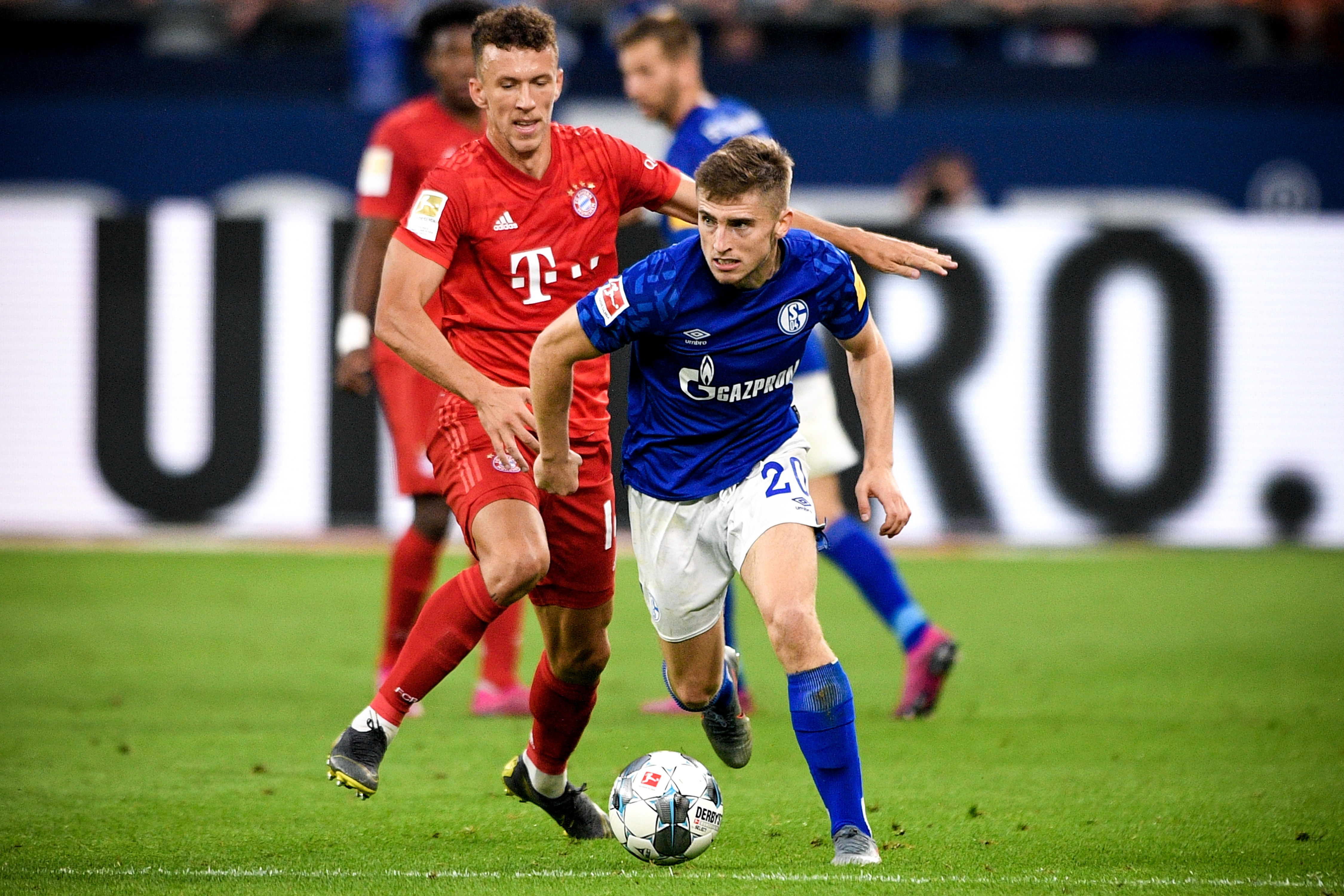 德佬：如果我们没有7万座的现代球场，如何与米兰双雄竞争（德佬：没有一座7万席的现代化球场，我们如何与米兰双雄争锋？）