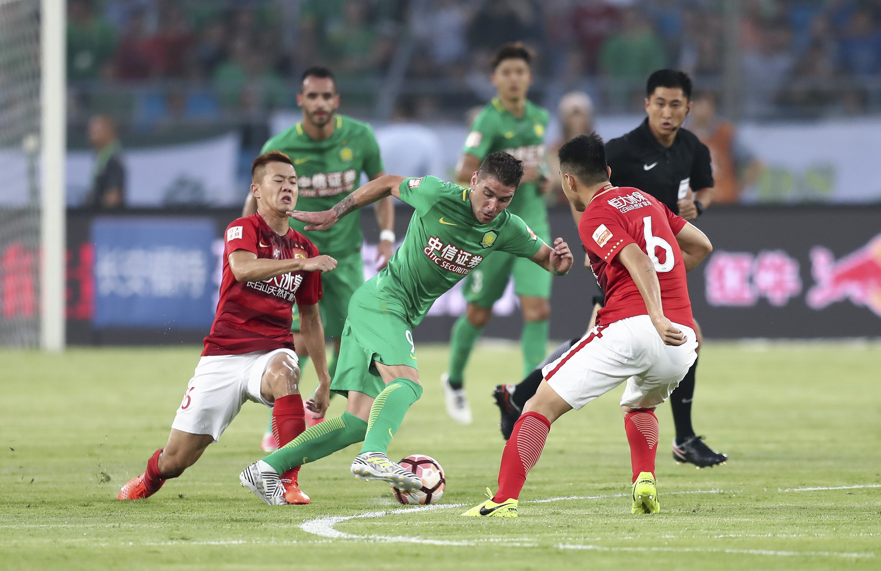 拜仁与柏林联合首次德国杯交手，此前13次联赛交手8胜5平不败（拜仁德国杯首战柏林联合 过往联赛13战8胜5平不败）